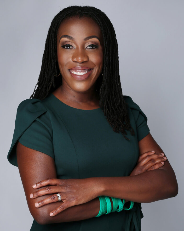#474: Surviving a $35,000 Credit Card Scam, Job Loss and Foreclosure, with Tiffany Aliche, The Budgetnista