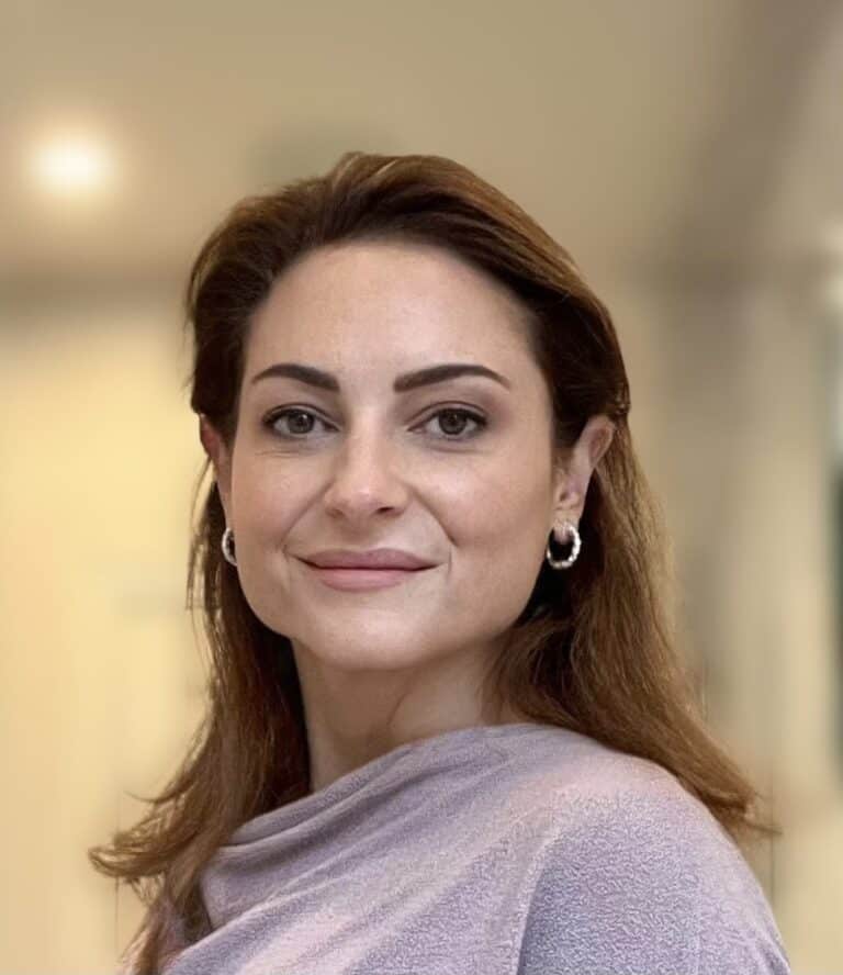#717: The 5 Ways Investors Behave When Things Go Wrong, with Clare Flynn Levy